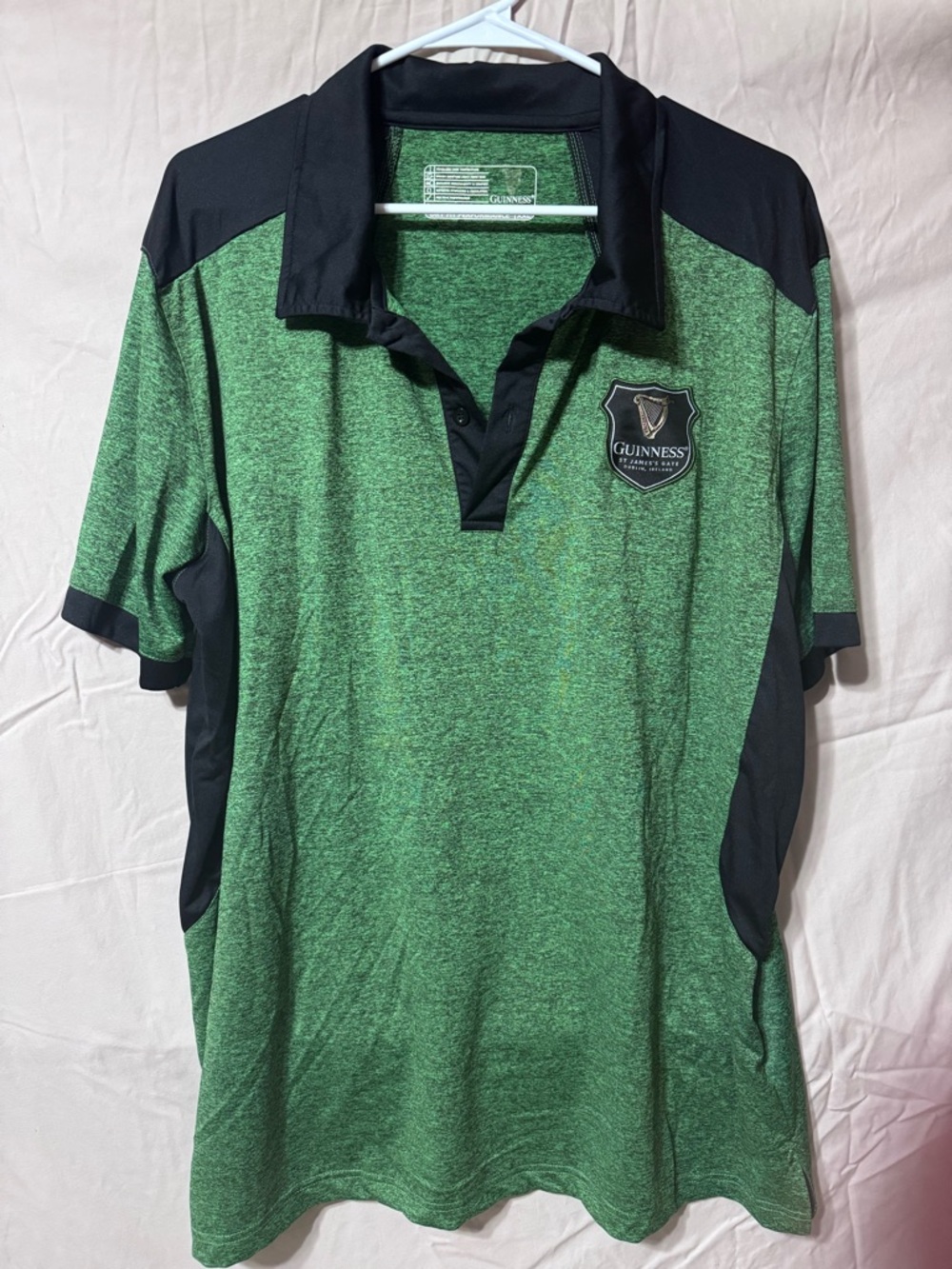 Guinness Men’s Green Polo Shirt with Black Trim